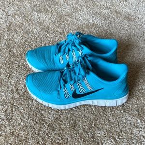 Nike Free 5.0 running shoes teal